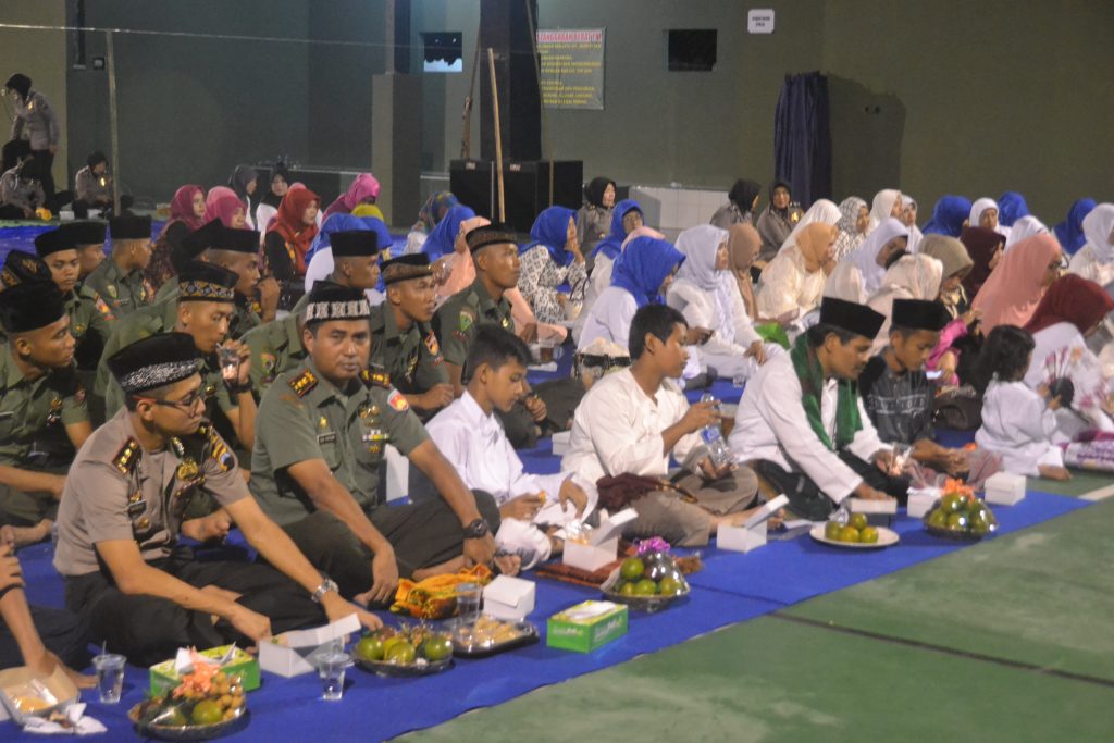 Sinergitas Polri–TNI di Purbalingga, Buka Puasa dan Sholat Tarawih Bersama
