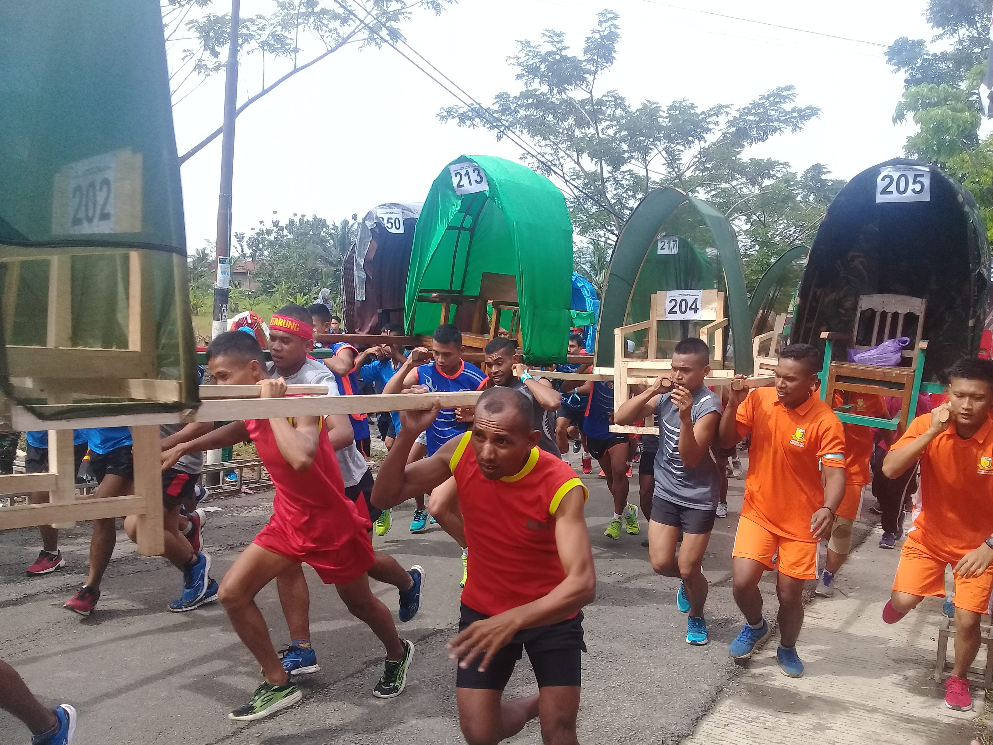 Tim Batalyon 406/Chandra Kusuma Borong Kejuaraan Lomba Lari Tandu FJS II