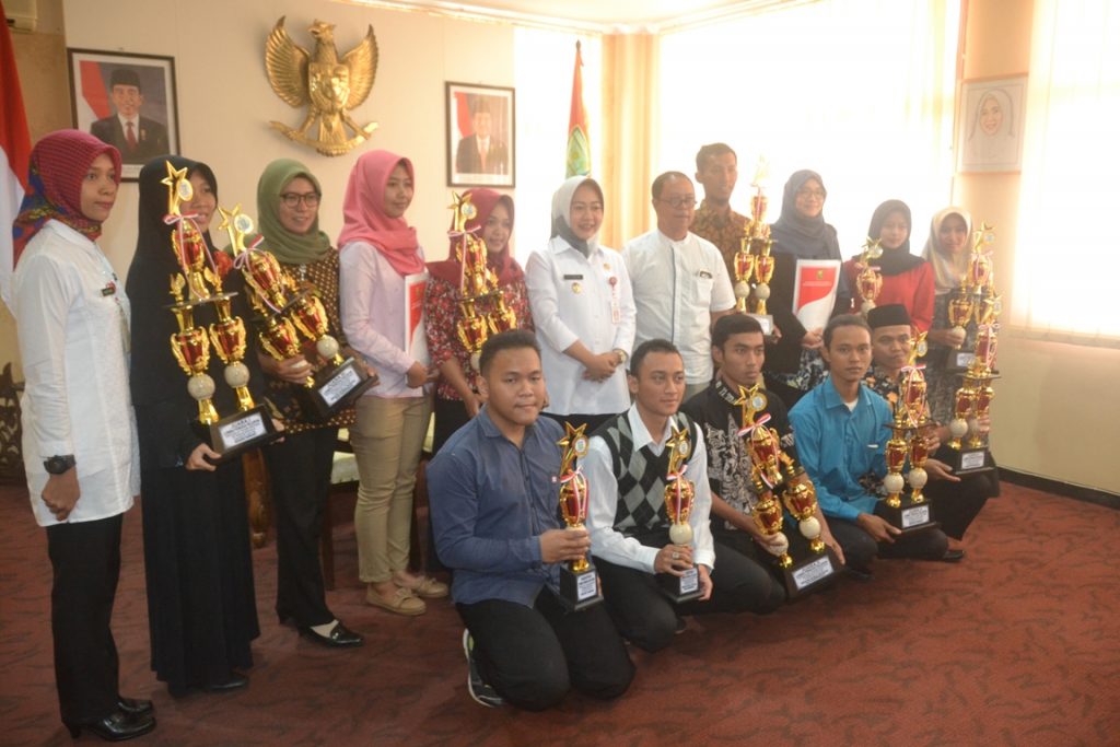 Plt Bupati Tiwi Komitmen Dayagunakan Karya Pemuda Pelopor