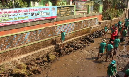 Bupati Tiwi Canangkan Program Kali Bersih dan Proklim di Kelurahan Kalikabong