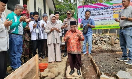 Rp 100 Juta Untuk Bantu Penddirian Panti Asuhan PKU Muhammadiyah Mrebet