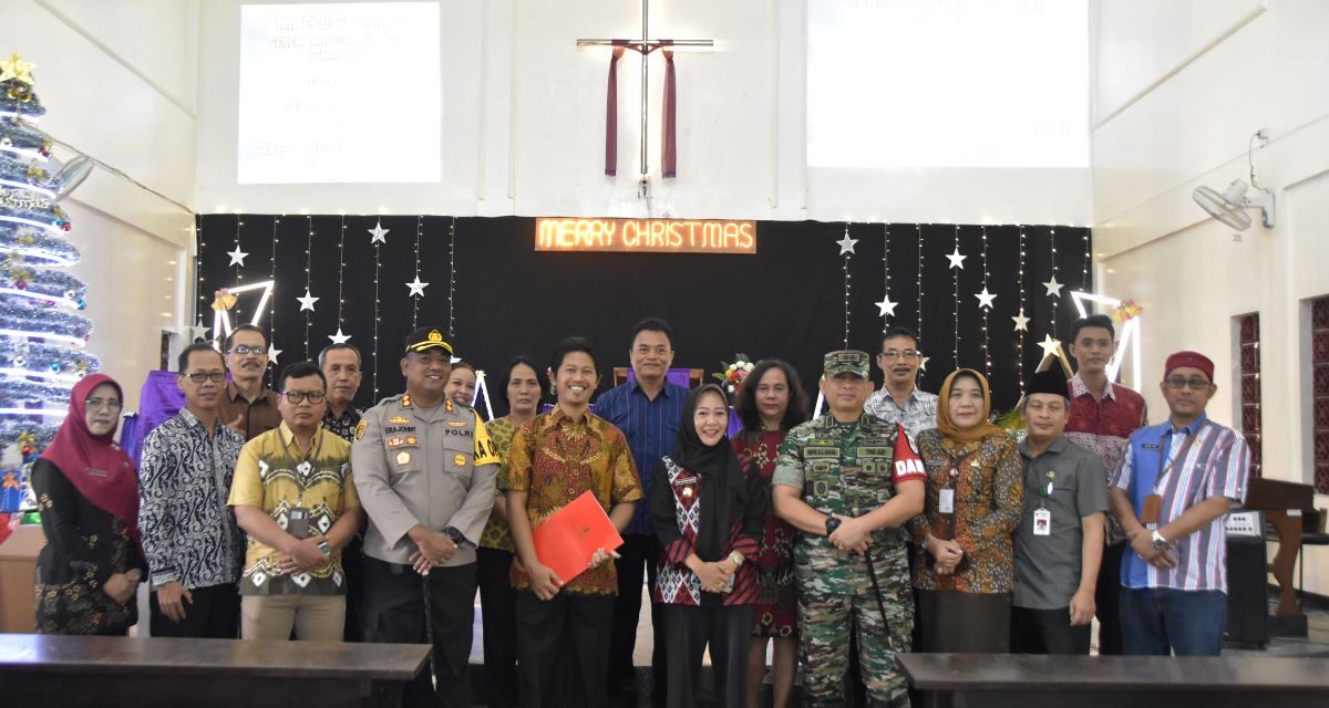 Bupati dan Forkopimda Safari Natal 2022 ke 14 Gereja di Purbalingga