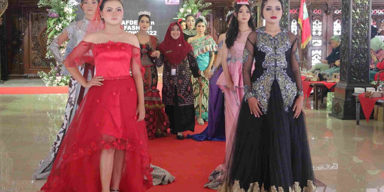 Bukti Karya Designer Muda Purbalingga Dalam Afdega In Fashion Show 2022