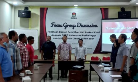 KPU Purbalingga Bersama Wartawan Gelar FGD Penataan Dapil dan Alokasi Kursi Pemilu 2024
