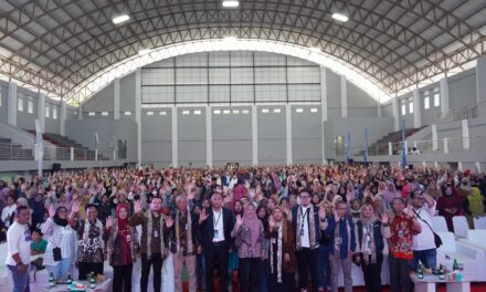 Bupati Tiwi : Nasabah PNM Berperan Penting dalam Peningkatan Perekonomian Daerah