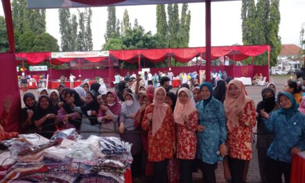 Stand DWP Bazaar Ramadhan Diserbu Pengunjung