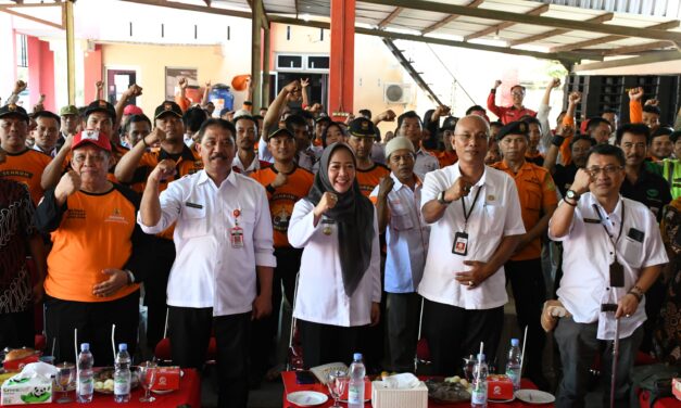 Bupati Tiwi Gagas Forum Relawan Kebencanaan