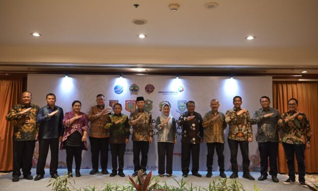 Dukungan Mengalir, Bupati Tiwi Optimis Bandara Soedirman Sukses Jadi Feeder Umrah