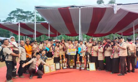 Kwarcab Gerakan Pramuka Purbalingga Dinobatkan Sebagai Juara Umum Estafet Tunas Kelapa
