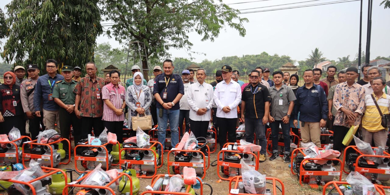400 Petani Purbalingga Terima Bantuan Pompa Air Bahan Bakar Gas