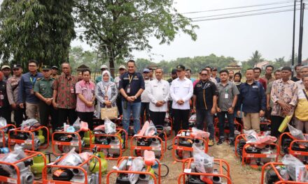 400 Petani Purbalingga Terima Bantuan Pompa Air Bahan Bakar Gas