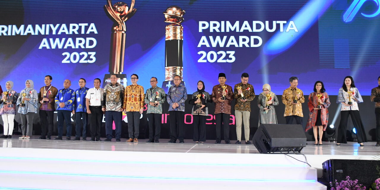 Sukses Tingkatkan Ekspor, Bupati Tiwi Raih Primaniyarta Award 2023