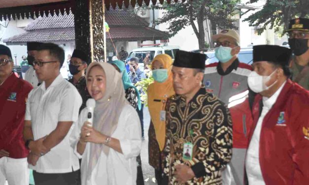 Bupati Purbalingga Antarkan Jamaah Calon Haji Kloter 42 Purbalingga
