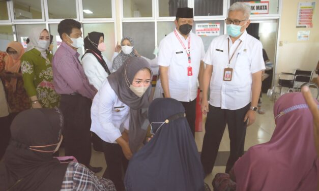 Besok, Bupati Tiwi Terima UHC Award 2023 dari Wapres