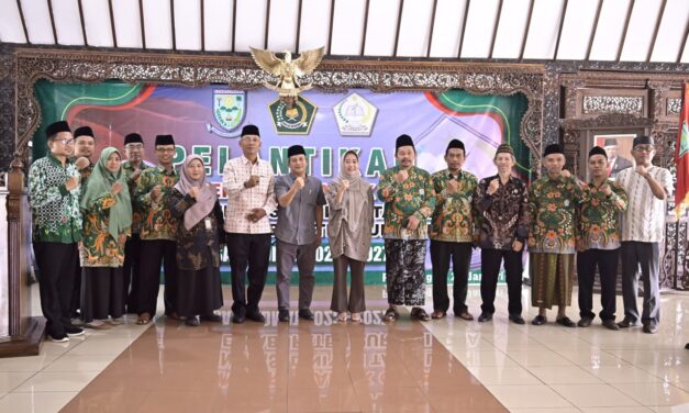 DPAC FKDT Dilantik, Bupati Tiwi : Guru Madin Punya Peranan Penting dan Strategis