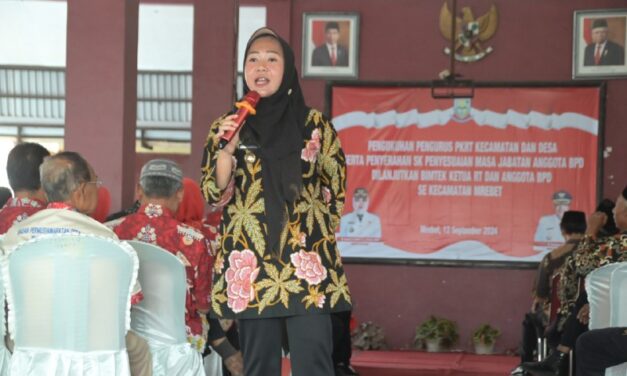 Jelang Pilkada Serentak, Bupati Tiwi Minta Ketua RT Jaga Kondusifitas