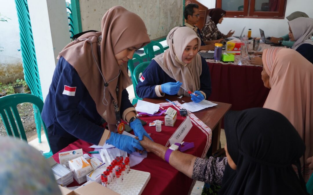 Dekatkan Layanan ke Warga, Puskesmas Kemangkon Gelar Cek Kesehatan dan Pengobatan Gratis di Desa