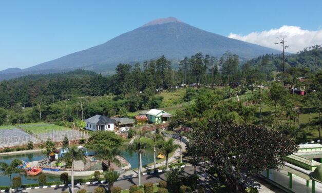 Jadi Magnet Wisata Lebaran, Ribuan Pengunjung Padati D’Las Serang