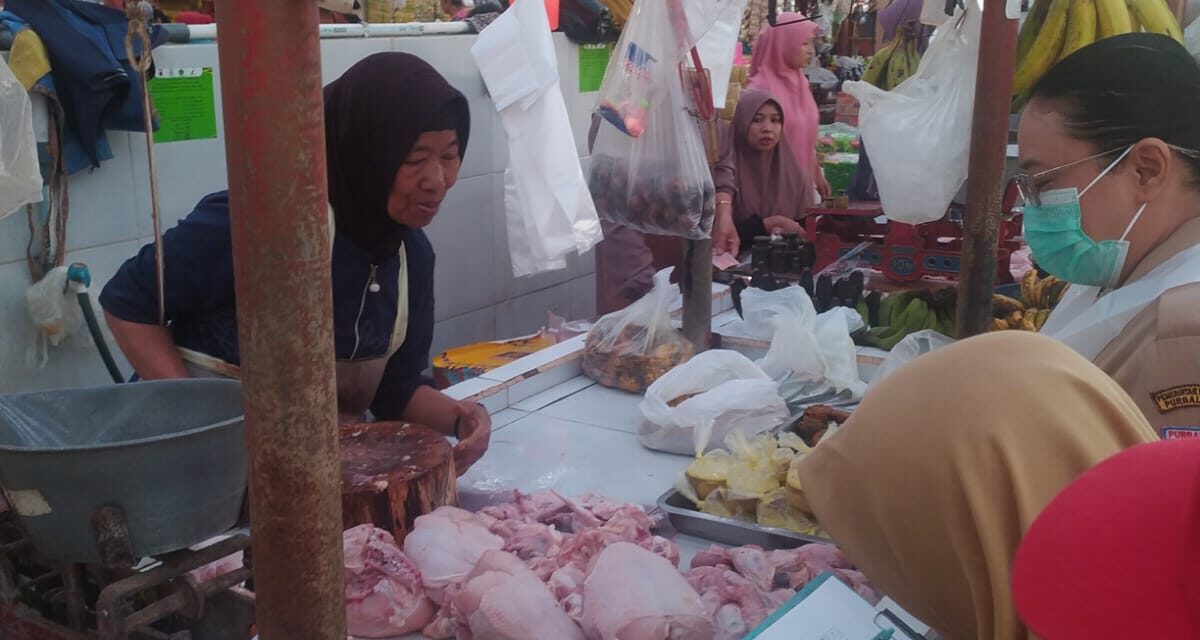 Jelang Idul Fitri, DPPP Purbalingga Monitoring PAH di Pasar Bukateja