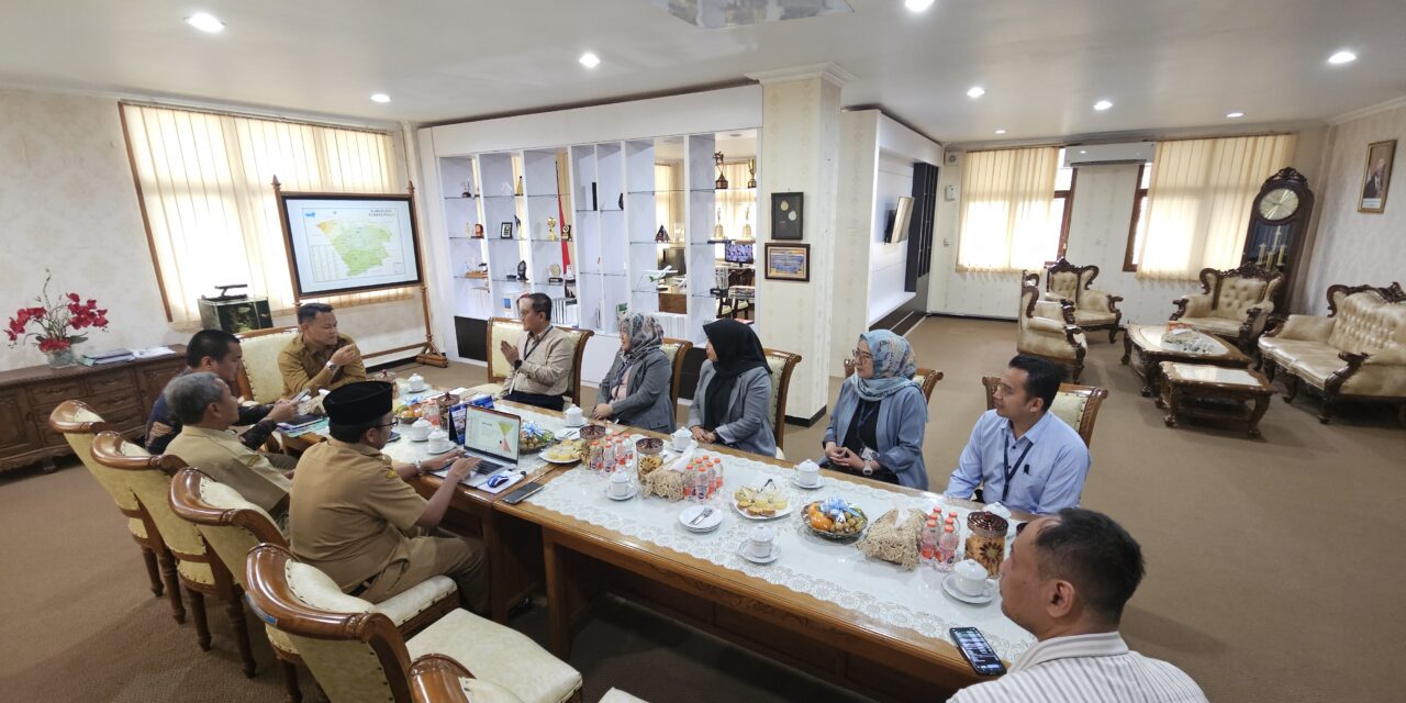 Bupati Purbalingga Mendorong Bank Jateng Agar Terus Tingkatkan Kualitas Layanan