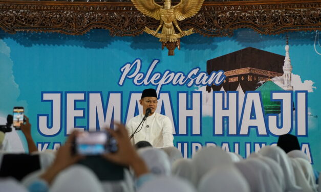 569 Calon Jemaah Haji Purbalingga Resmi Dilepas, Bupati Pastikan Pendampingan Penuh hingga Kepulangan