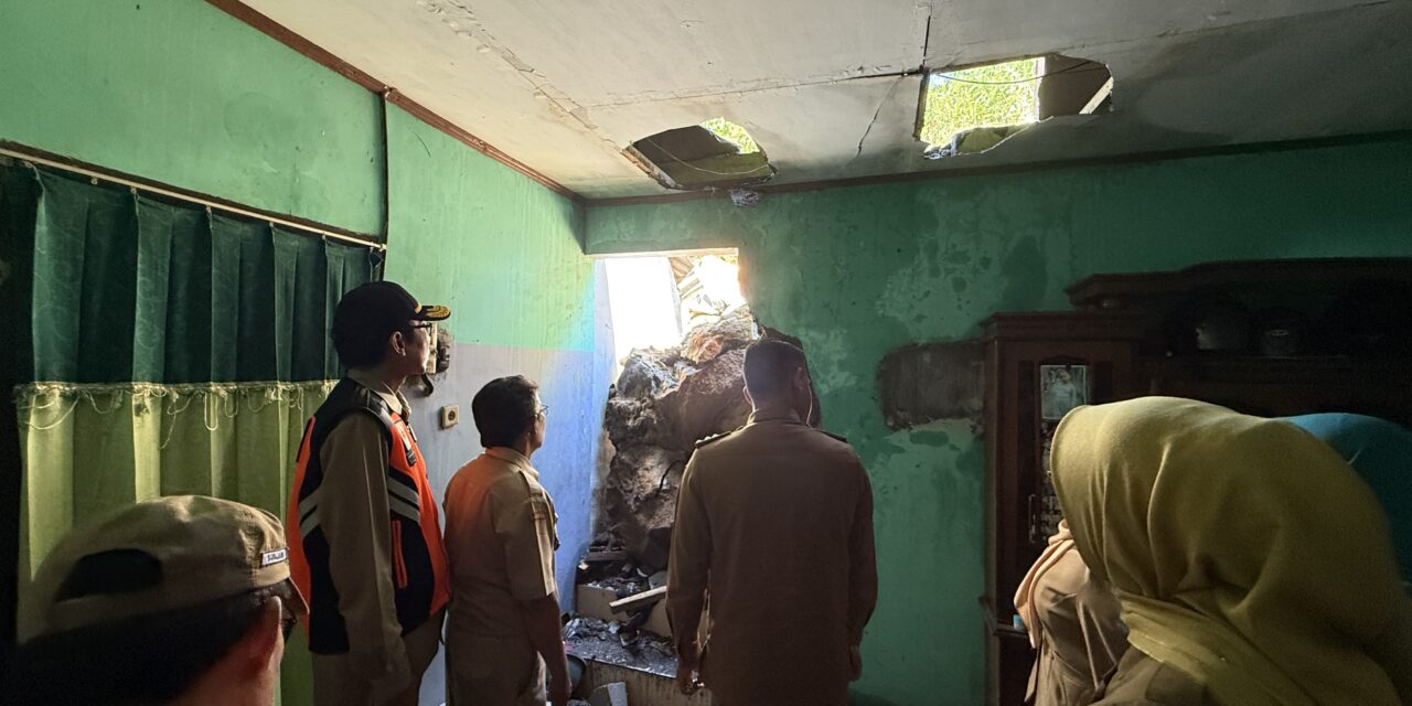 Tak Tinggal Diam, Pemkab Purbalingga Hadir Tangani Longsor di Sangkanayu