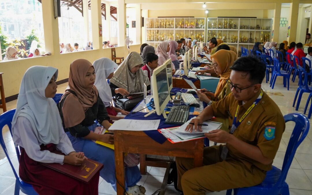 SPMB Purbalingga Dimulai, Orang Tua Apresiasi Pendaftaran Mudah dan Transparan